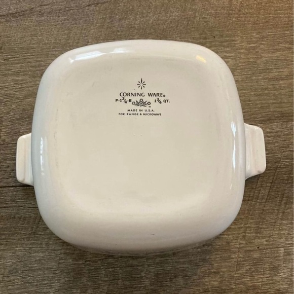 SOLD Corning Ware blue cornflower 1.75qt casserole dish - Picture 6 of 9